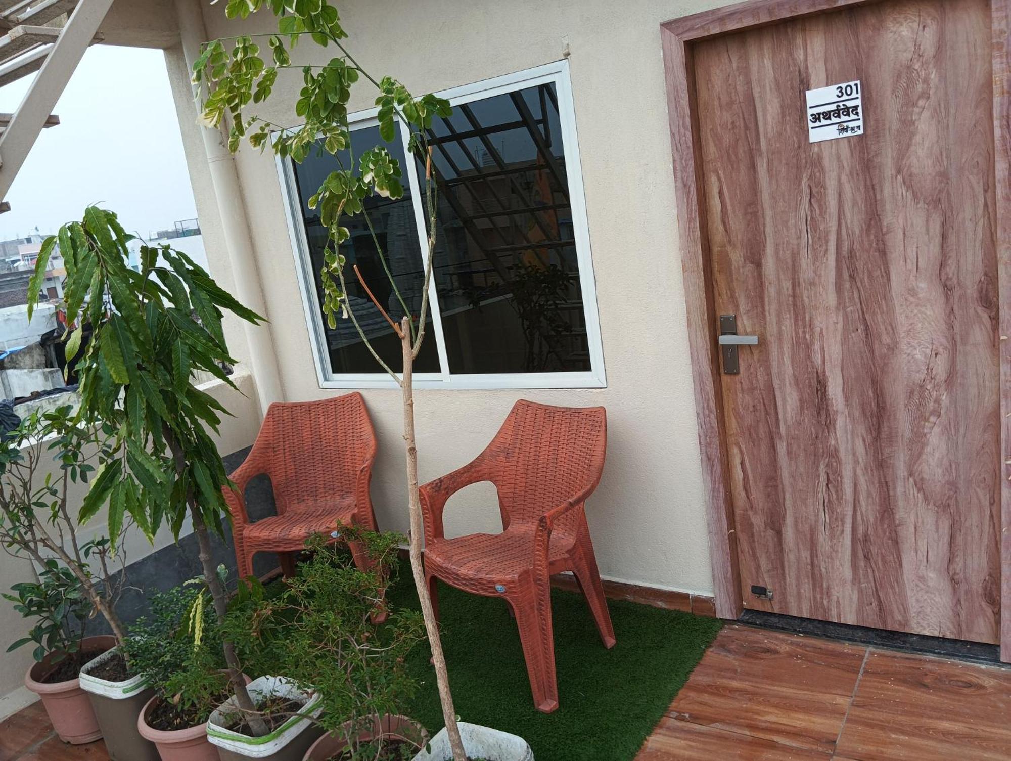 Hotel Shivashray Luxury Stays & Inn Ujaim Quarto foto
